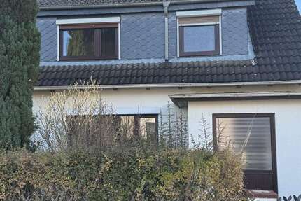 Haus Glinde - 6 Zimmer, 127 m&sup2;, 1.620&euro; | Angebot:25044225