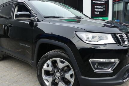 Jeep Compass 72.334 km 16.800 € Berlin 13156