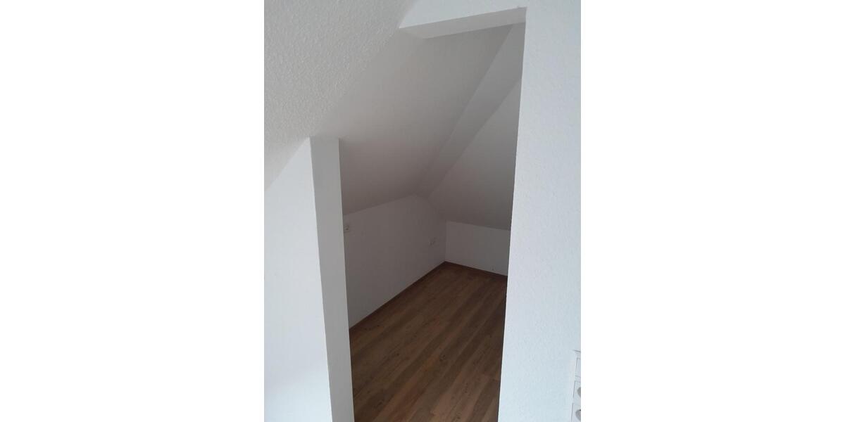 Dachgeschoßwohnung Asendorf - 3 Zimmer, 100 m&sup2;, 650&euro; | Angebot:26248428