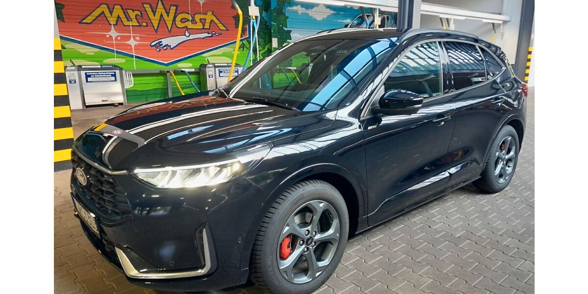 Ford Kuga 9.850 km 31.800 &euro; Köln-Heimersdorf 50767