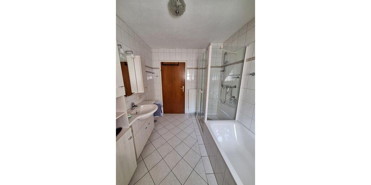 Einfamilienhaus Monzingen - 8 Zimmer, 200 m&sup2;, 268.000&euro; | Angebot:26419155
