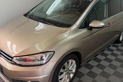 VW Touran 99.876 km 16.499 &euro; Fulda 36043
