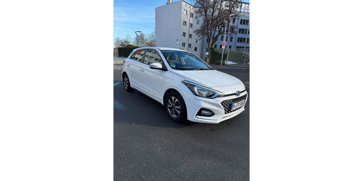 Hyundai i20 99.500 km 8.199 &euro; Hannover 30175
