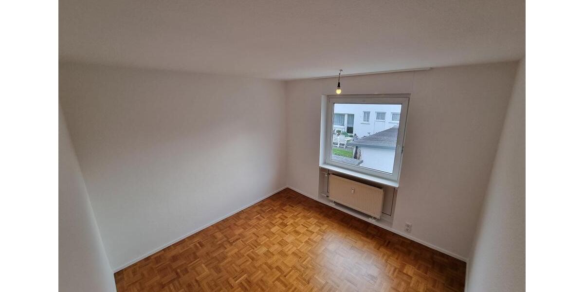 Etagenwohnung Bergisch Gladbach Frankenforst - 3 Zimmer, 86 m&sup2;, 299.000&euro; | Angebot:24688549