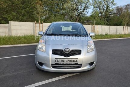 Toyota Yaris 125.510 km 4.099 &euro; BONN 53227