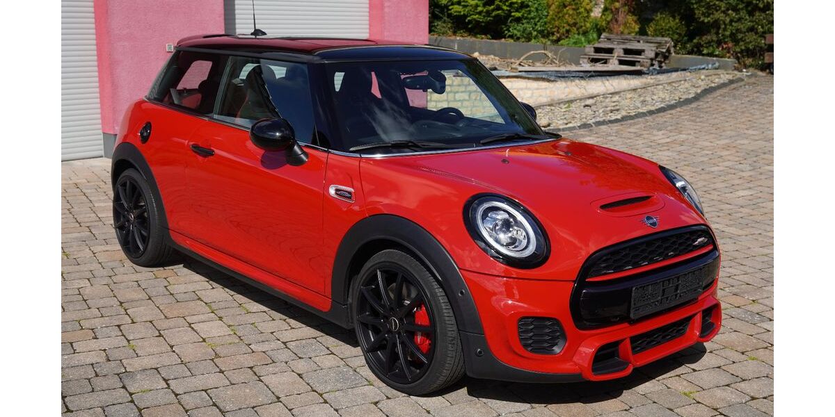 Mini John Cooper Works 35.550 km 22.699 &euro; Schauenburg 34270