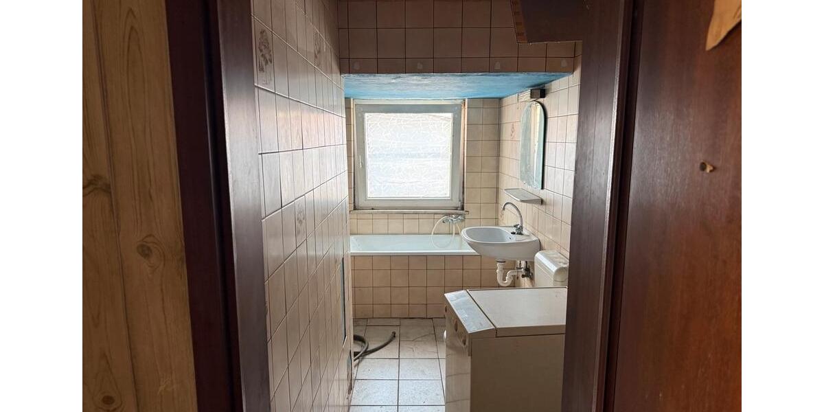 Dachgeschoßwohnung Essen Stadtbezirk III - 2 Zimmer, 31 m&sup2;, 36.000&euro; | Angebot:27129565