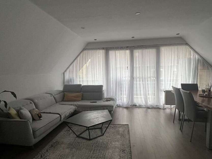 Haus zum Kaufen in Garbsen Osterwald Oberende 590.000 € 227 m²
