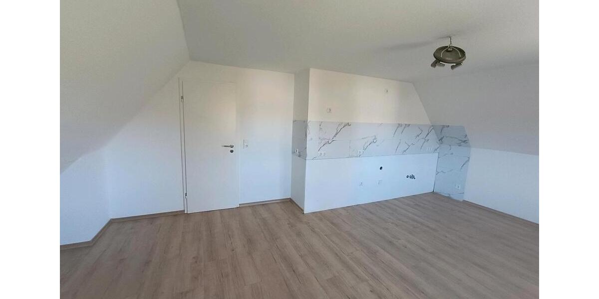 Dachgeschoßwohnung Lennestadt - 1 Zimmer, 45 m&sup2;, 420&euro; | Angebot:26335301