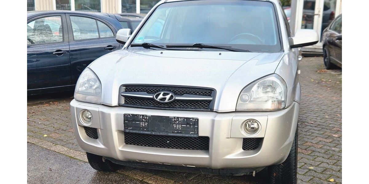 Hyundai TUCSON 143.000 km 4.499 &euro; Essen 45356
