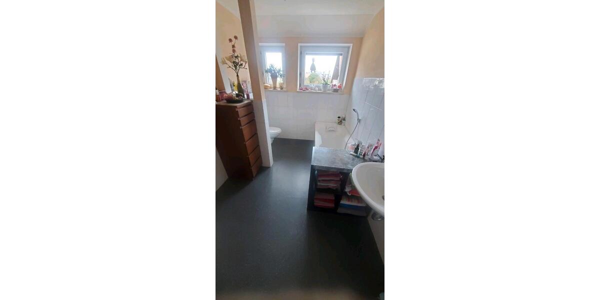 Erdgeschoßwohnung Bernhardswald - 5 Zimmer, 130 m&sup2;, 700&euro; | Angebot:26315189