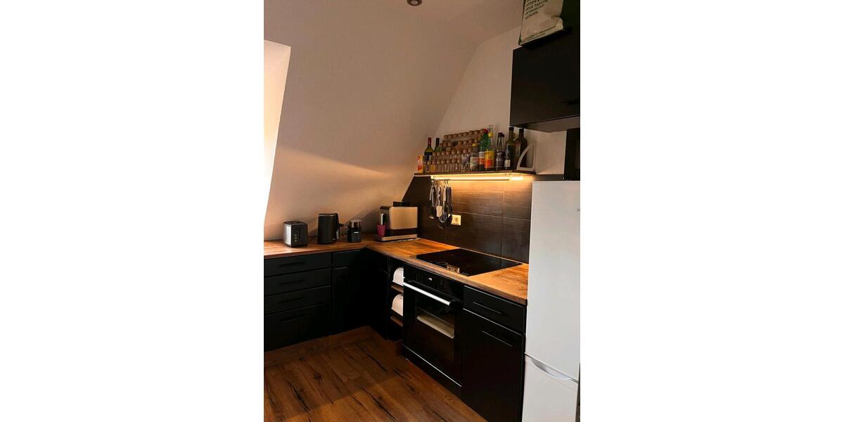 Dachgeschoßwohnung Schriesheim - 4 Zimmer, 86 m&sup2;, 1.100&euro; | Angebot:26286468