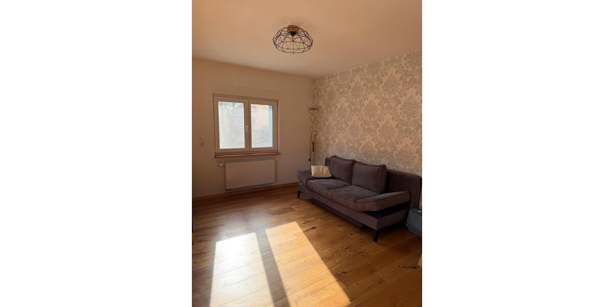 Etagenwohnung Zwickau Zwickau-Nord - 4 Zimmer, 160 m&sup2;, 1.550&euro; | Angebot:26662713