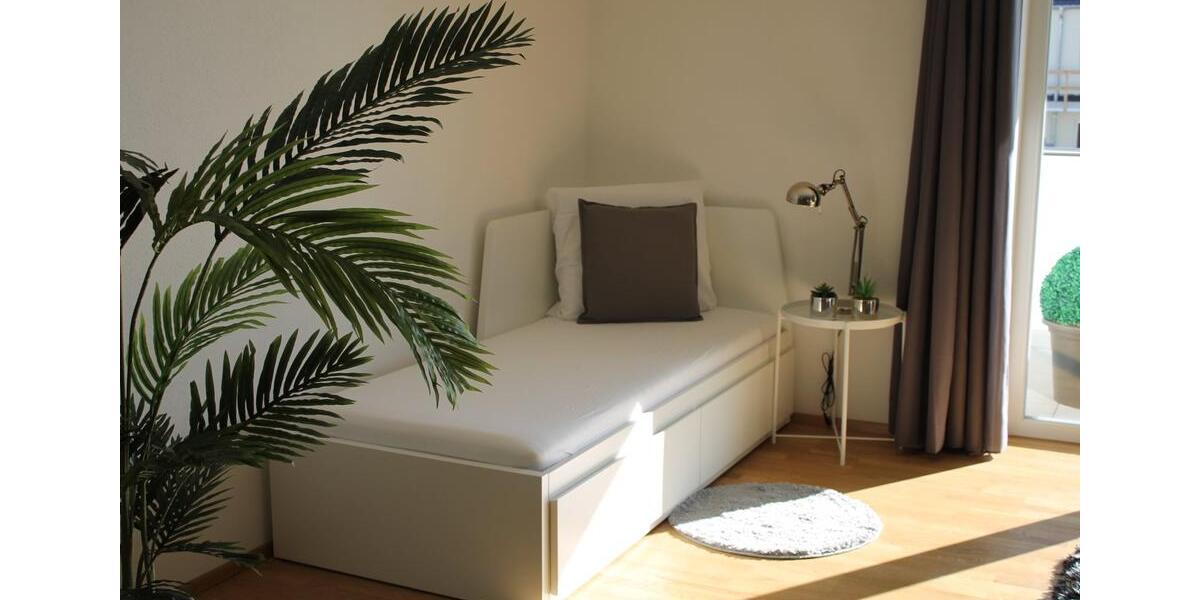 Etagenwohnung Landau an der Isar - 2.5 Zimmer, 80 m&sup2;, 1.990&euro; | Angebot:23523402
