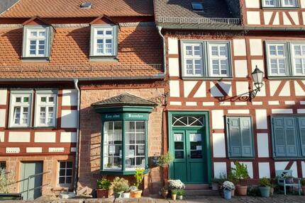 Haus Büdingen - 8 Zimmer, 174 m&sup2;, 375.000&euro; | Angebot:25394715