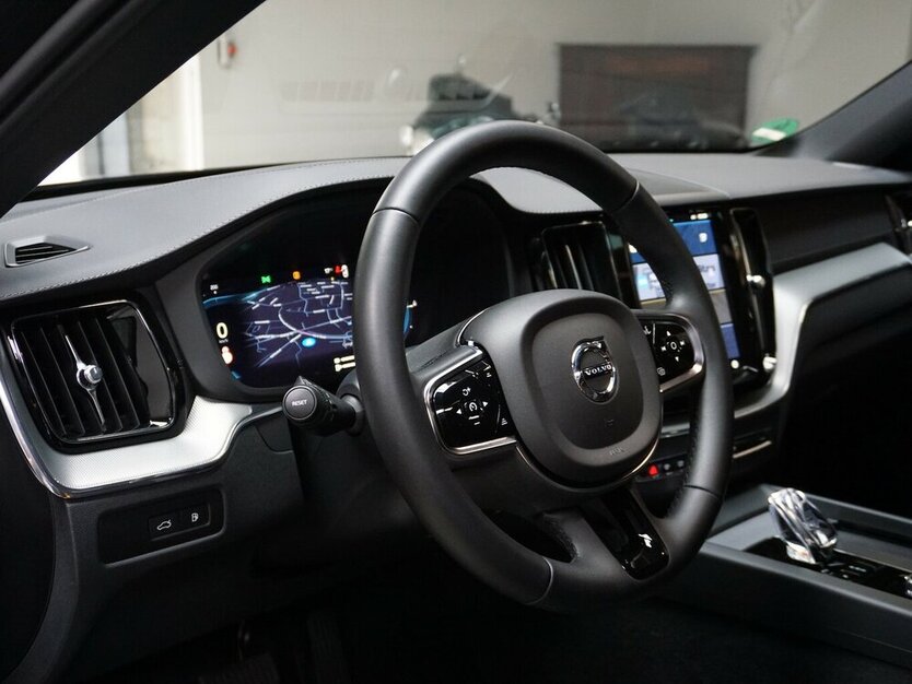 XC60 T8 Polestar B&W Pano 360° Leder HuD 22´