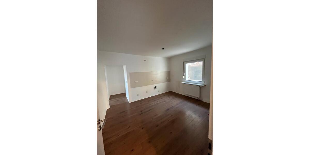 Einfamilienhaus Siegen Eiserfeld - 7 Zimmer, 135 m&sup2;, 260.000&euro; | Angebot:26904115