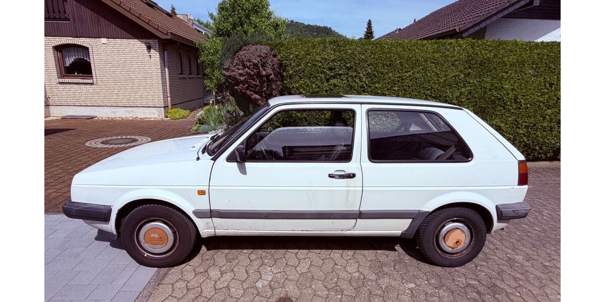 VW Golf 227.815 km 1.199 &euro; Bensheim 64625