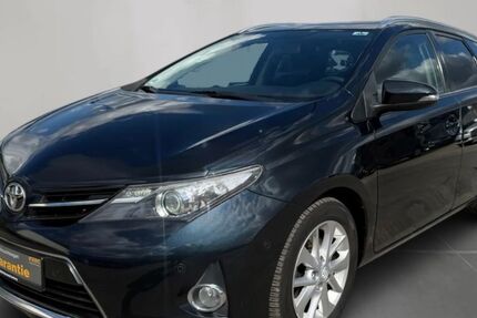 Toyota Auris 187.000 km 7.490 &euro; Hamburg 20539
