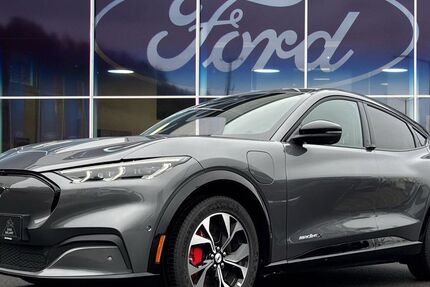 Ford Mustang 2.501 km 57.935 € Bad Neustadt 97616