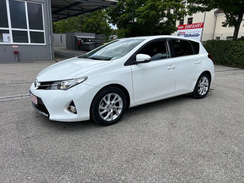 Toyota Auris 75.000 km 7.200 € Hohenbrunn 85521
