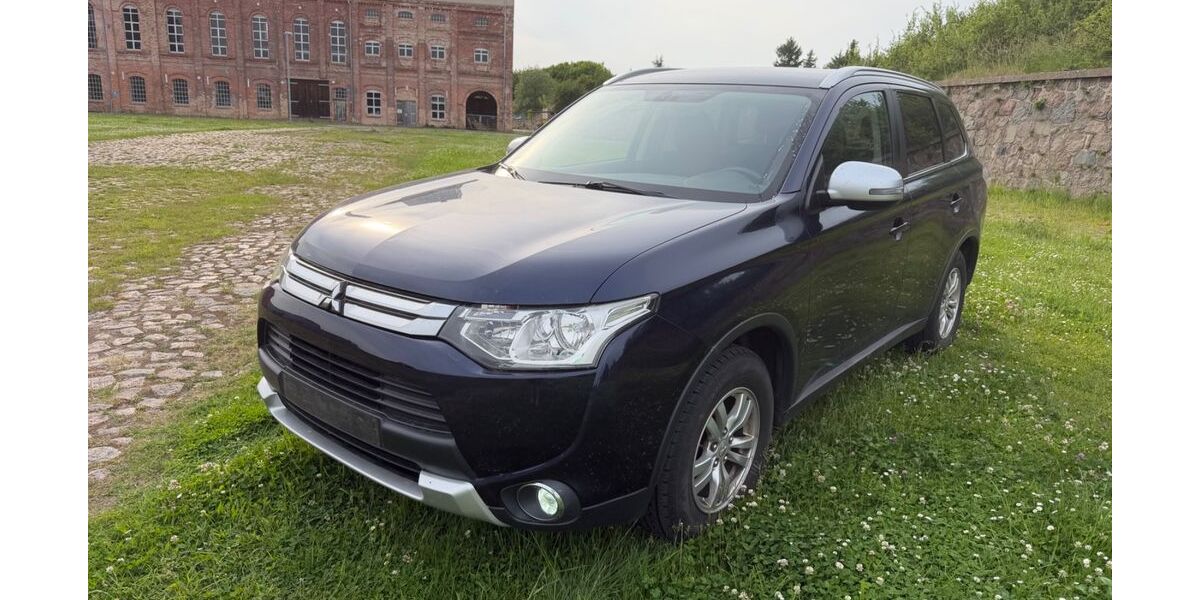 Mitsubishi Outlander 186.035 km 5.800 &euro; Tessin 18195