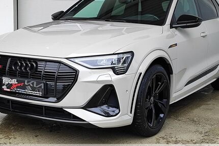 Audi e-tron 35.660 km 40.899 &euro; Oberlungwitz 09353