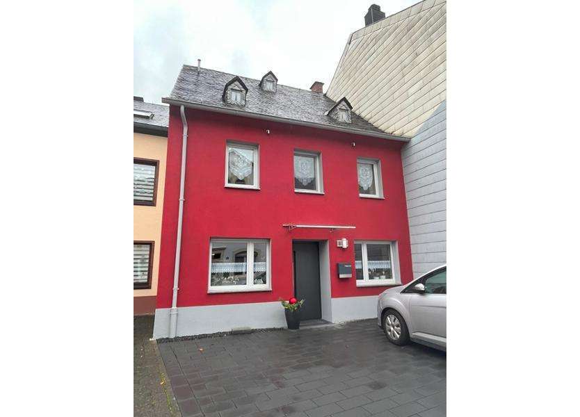 Haus zum Kaufen in Trier 298.000 € 157 m²