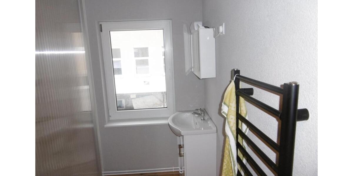 Erdgeschoßwohnung Strausberg - 2 Zimmer, 60 m&sup2;, 300&euro; | Angebot:25402557