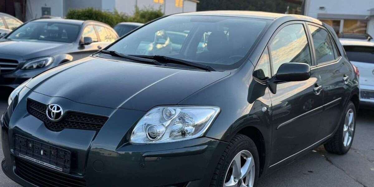 Toyota Auris 117.000 km 4.999 &euro; Gundelsheim 74831