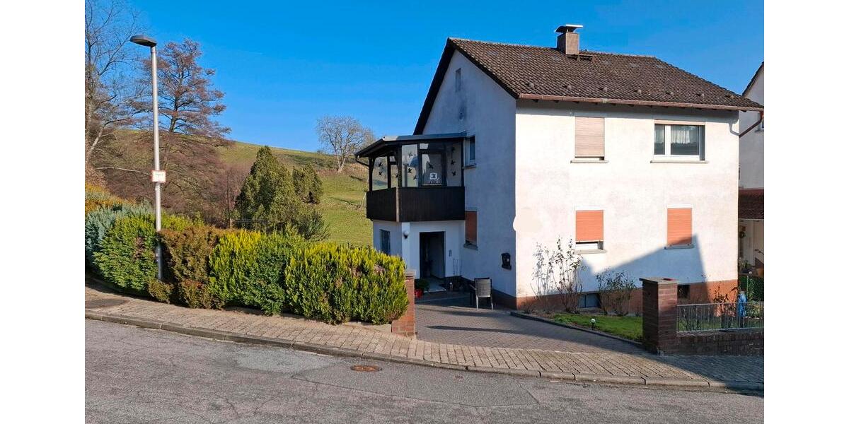 Einfamilienhaus Mörlenbach - 7 Zimmer, 140 m&sup2;, 550.000&euro; | Angebot:24786358