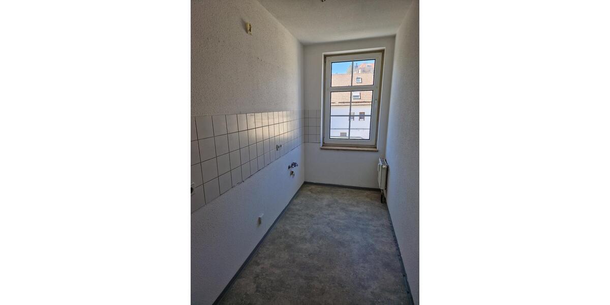 Etagenwohnung Lengenfeld - 3 Zimmer, 64 m&sup2;, 320&euro; | Angebot:26424136