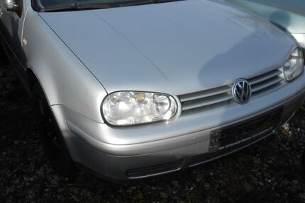 VW Golf 221.387 km 1.498 &euro; Wöllstadt 61206
