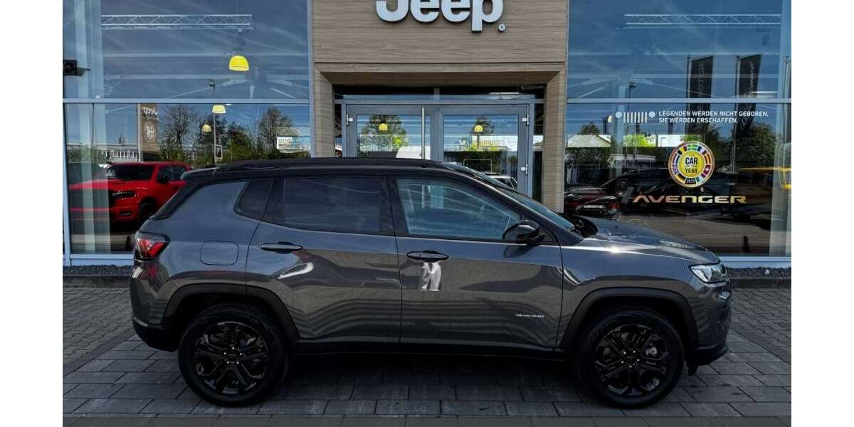Jeep Compass 26.441 km 27.490 &euro; Aschaffenburg 63741