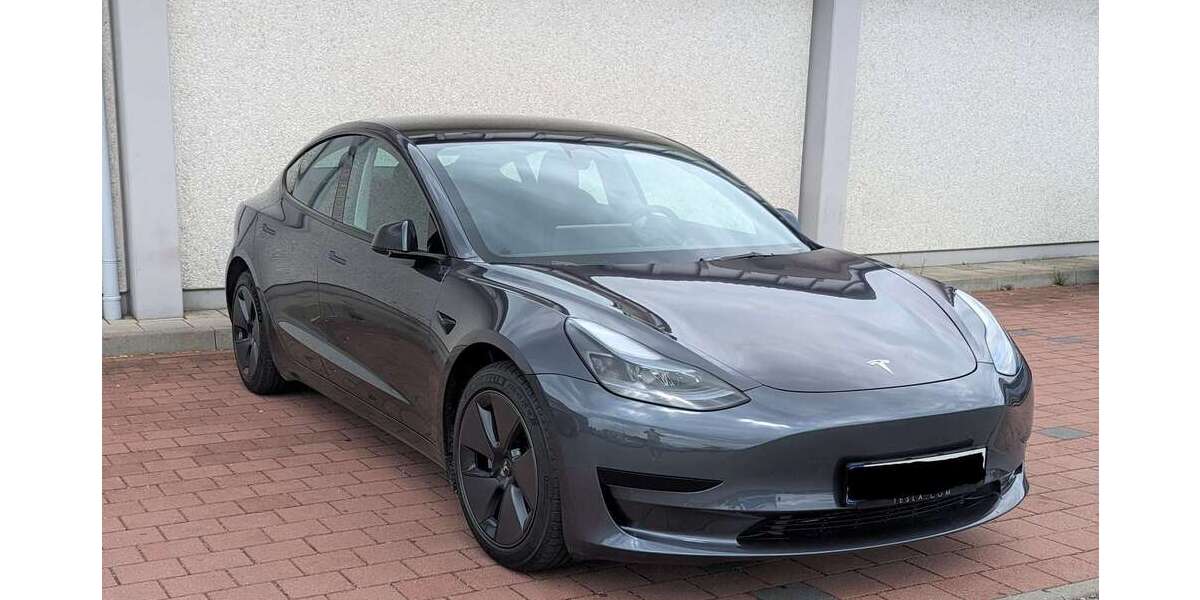 Tesla Model 3 20.000 km 29.300 € Regensburg 93055