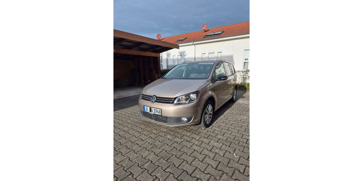 VW Touran 161.301 km 9.699 &euro; Markgröningen 71706