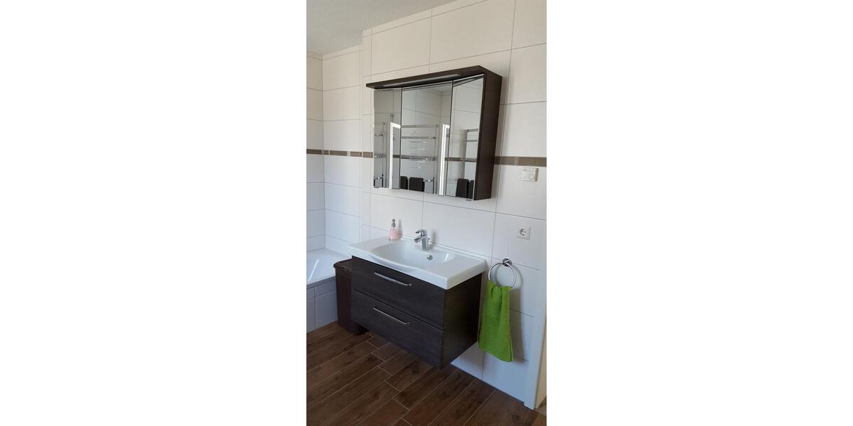 Erdgeschoßwohnung Lahr (Schwarzwald) - 3 Zimmer, 90 m&sup2;, 325.000&euro; | Angebot:26270868