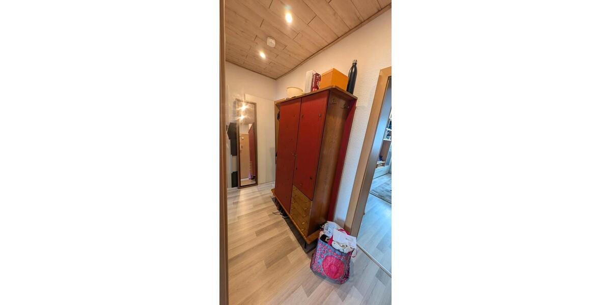 Dachgeschoßwohnung Teutschenthal - 2 Zimmer, 50 m&sup2;, 400&euro; | Angebot:24752680