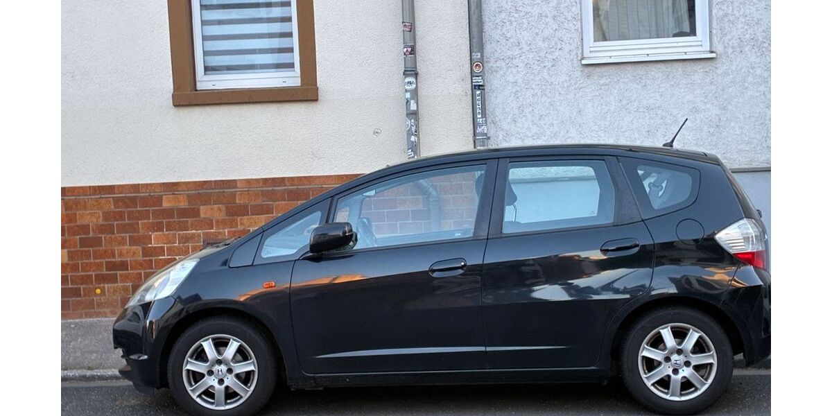 Honda Jazz 143.000 km 3.999 &euro; Frankfurt 60528