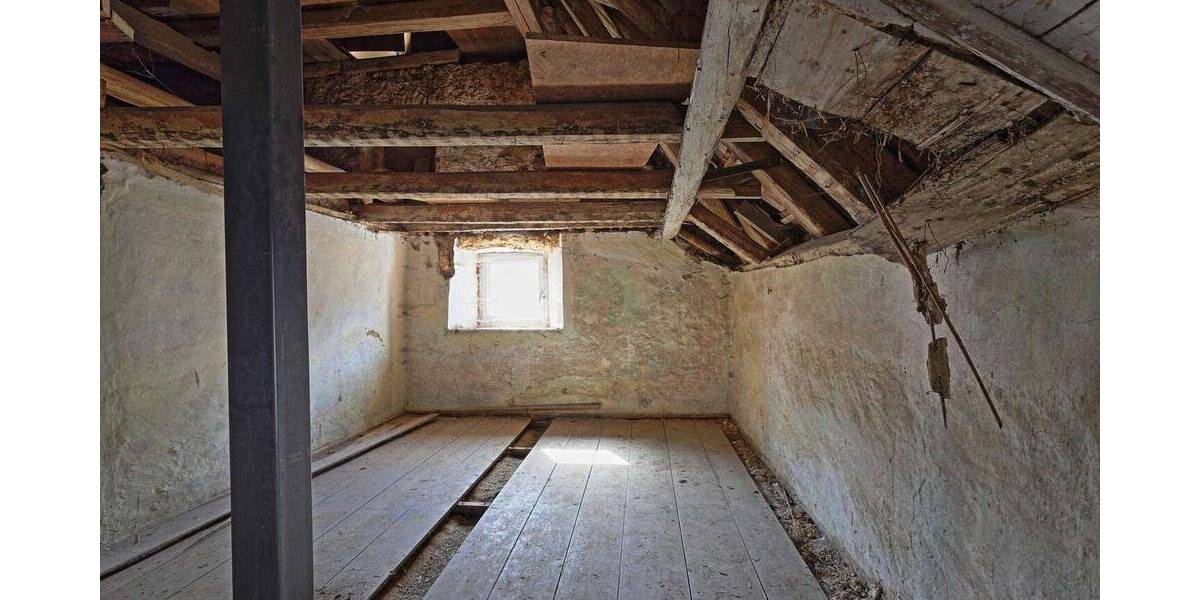 Bauernhaus, Landhaus Etzelwang Gerhardsberg - 9 Zimmer, 220 m&sup2;, 90.000&euro; | Angebot:25666118