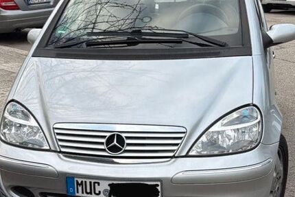 Mercedes-Benz A 190 124.000 km 1.995 &euro; München 81249