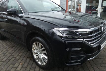 VW Touareg 191.200 km 31.590 &euro; Radebeul 01445