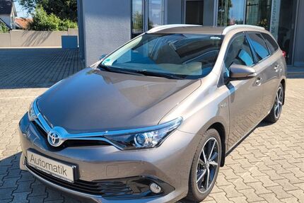 Toyota Auris 38.220 km 17.699 &euro; Königsbrunn / Augsburg 86343