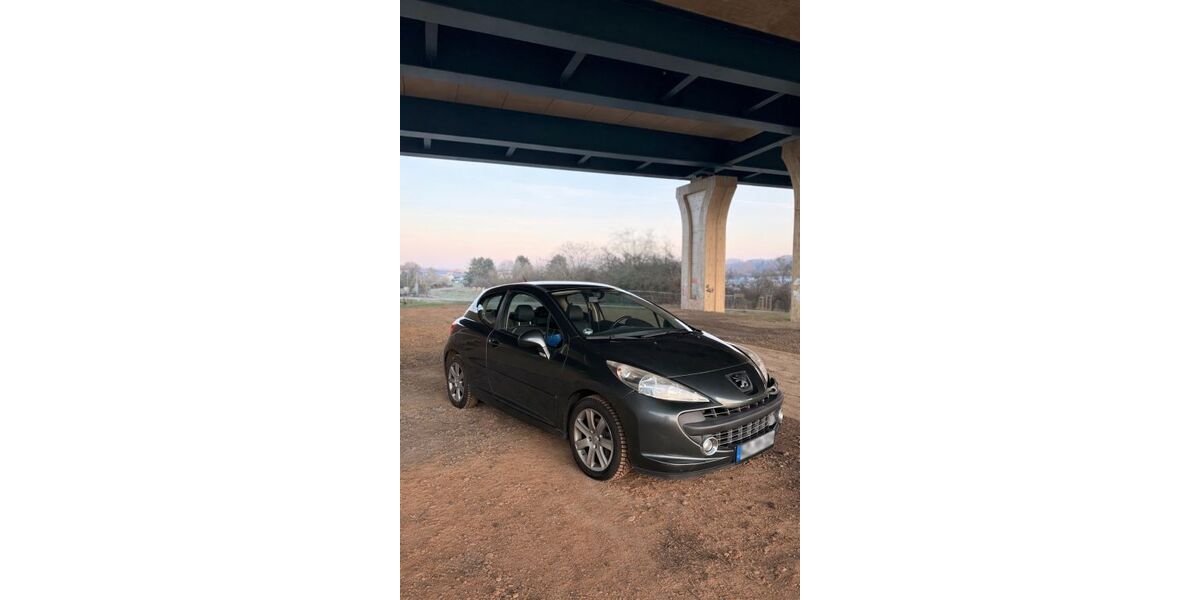 Peugeot 207 168.000 km 2.900 &euro; Wetzlar 35578