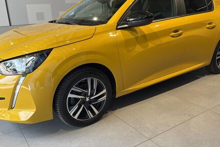 Peugeot 208 35.257 km 15.550 &euro; Augsburg 86179