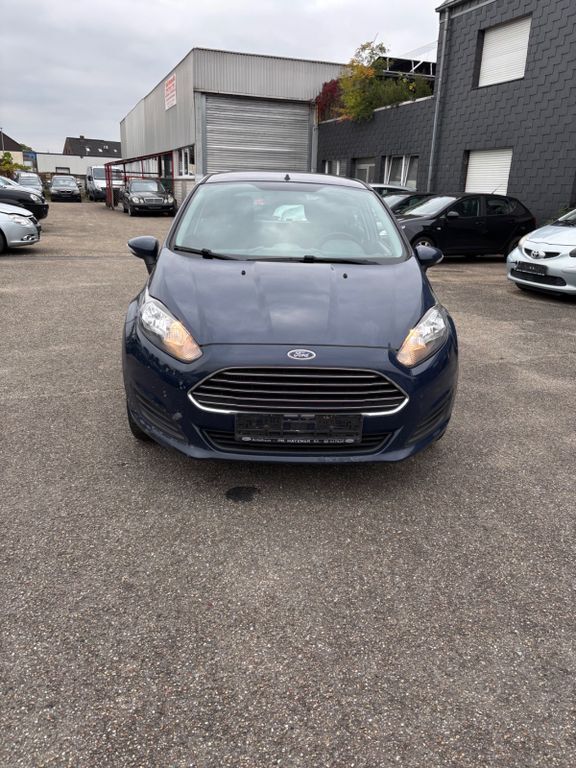 Ford Fiesta 215.000 km 2.999 € Landau 76829