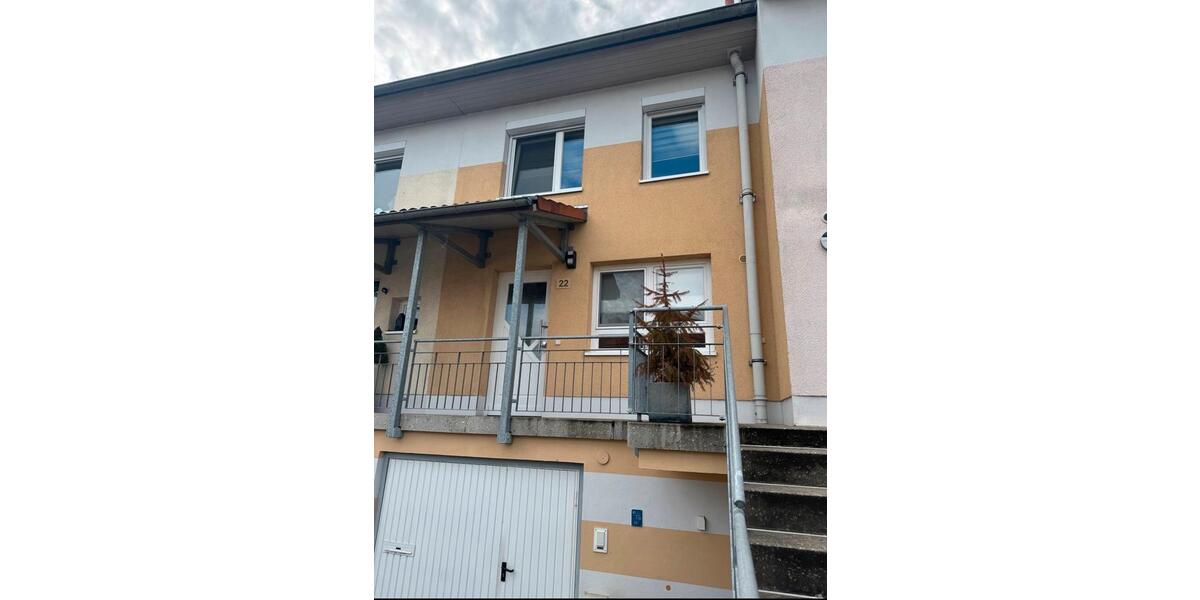 Reihenhaus Leipzig Ost - 6 Zimmer, 160 m&sup2;, 1.790&euro; | Angebot:26655536
