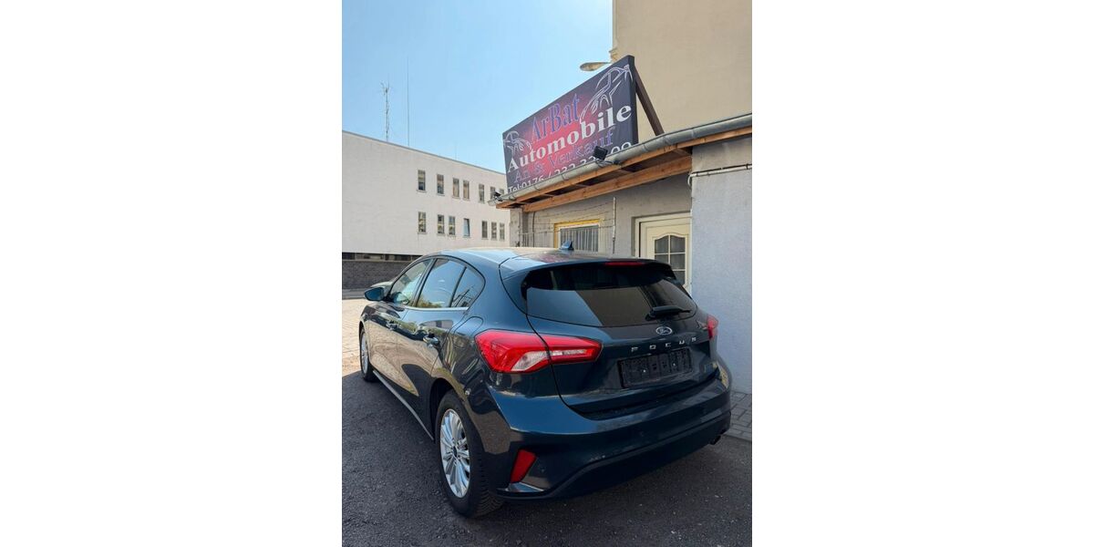 Ford Focus 51.400 km 12.600 &euro; Magdeburg 39106