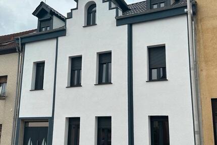 Haus Völklingen - 15 Zimmer, 100 m&sup2;, 275.000&euro; | Angebot:27135165