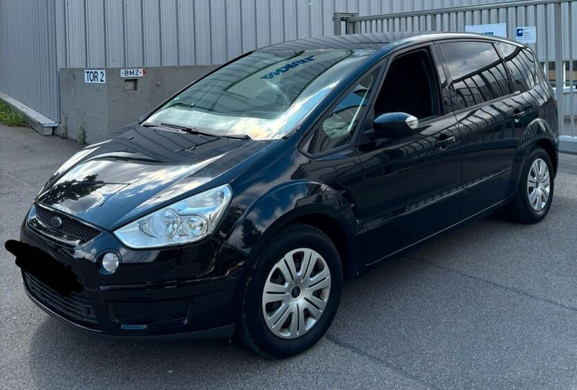 Ford S-Max 242.000 km 3.600 € Holzgerlingen 71088